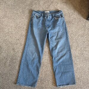 Abercrombie & Fitch High Rise The 90s Relaxed Jean